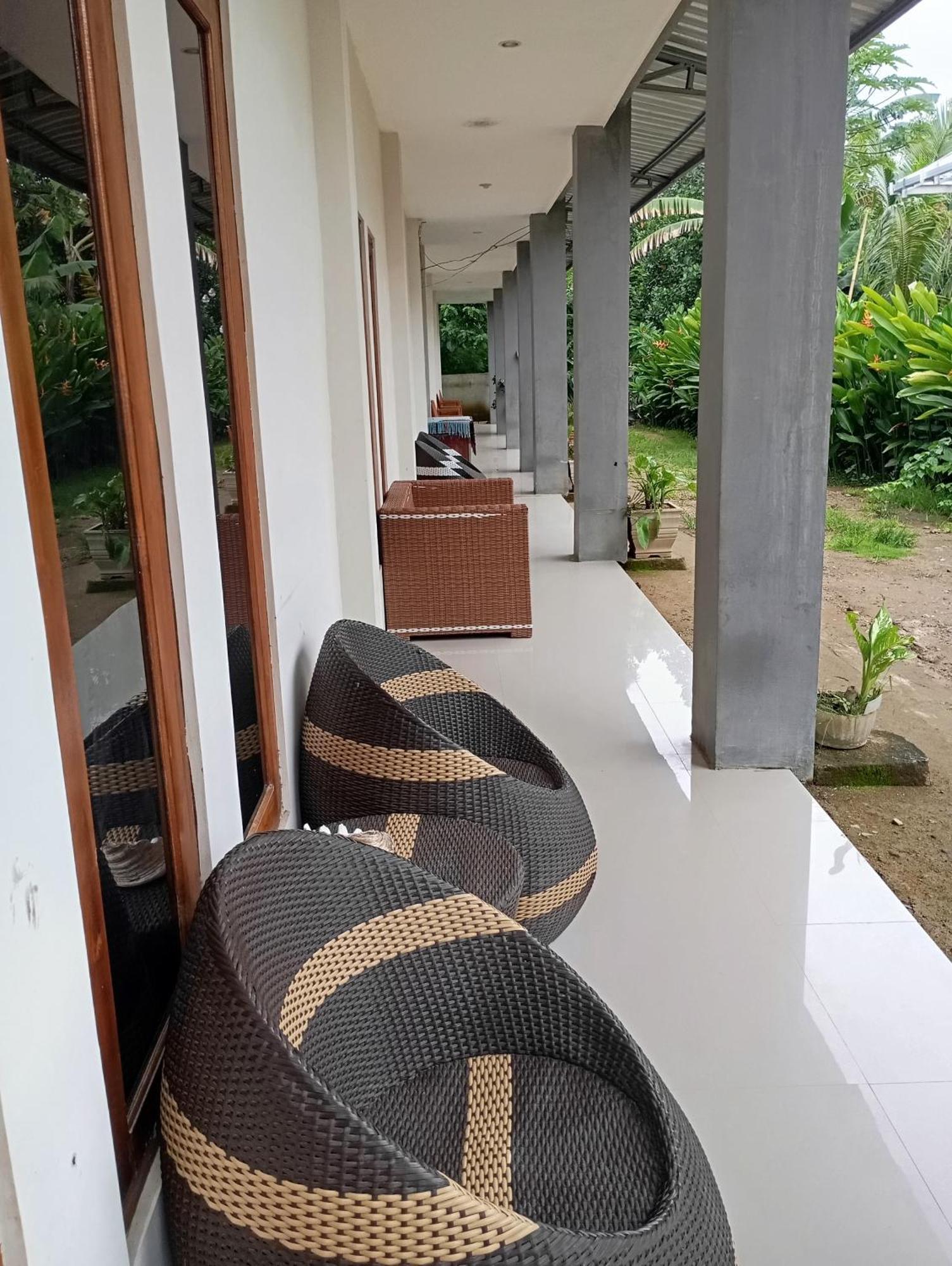 Wl Guesthouse ลาบวนบาโจ ภายนอก รูปภาพ